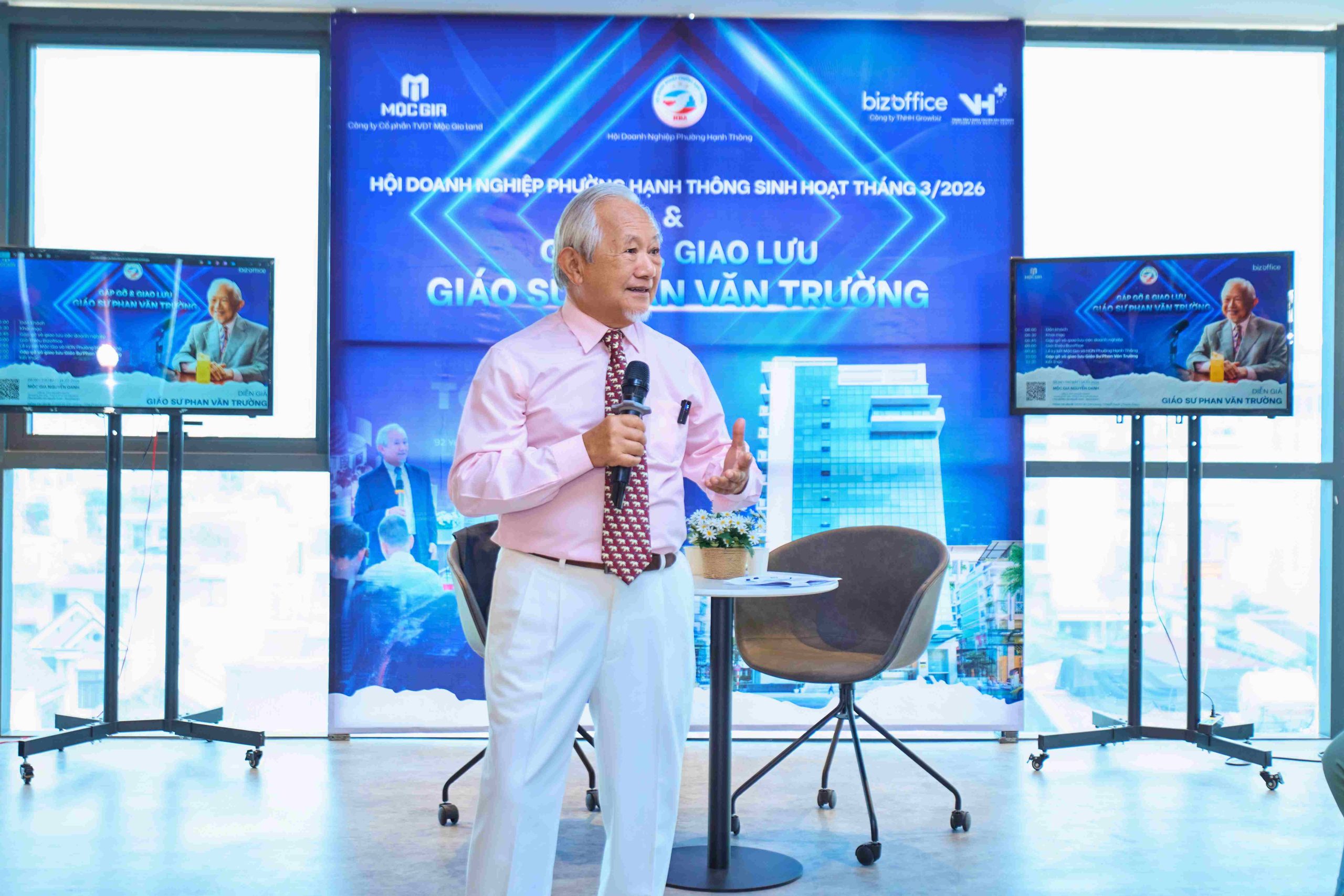 vai trò của nhà quản trị không nằm ở việc sở hữu bao nhiêu người giỏi, mà nằm ở khả năng trân trọng, ghi nhận và khơi dậy năng lực nơi từng con người